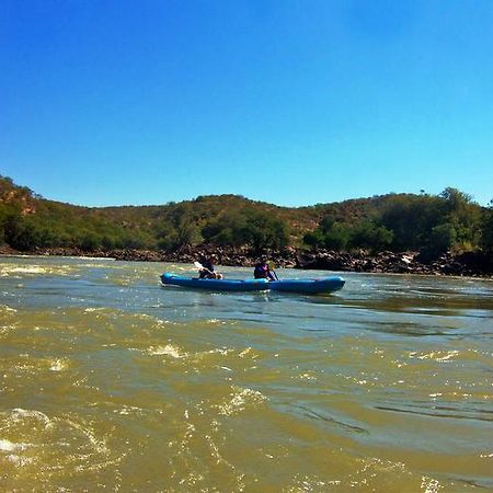 Ehomba Kunene River Lodge מראה חיצוני תמונה
