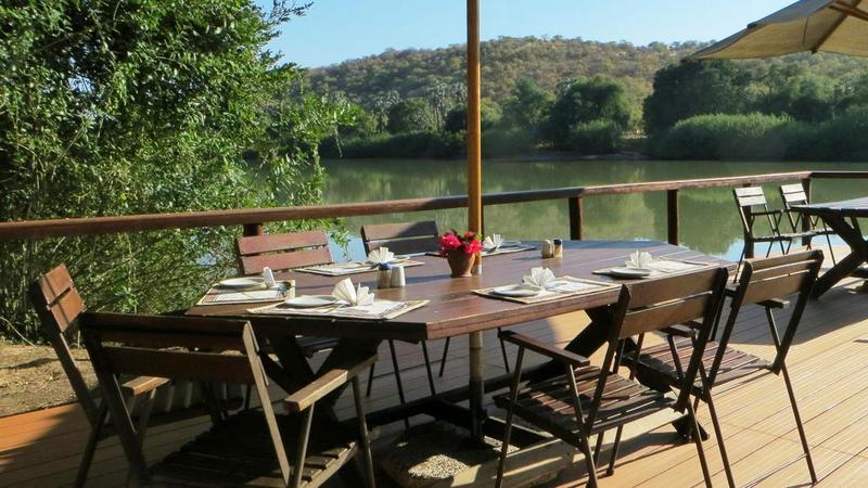 Ehomba Kunene River Lodge מראה חיצוני תמונה