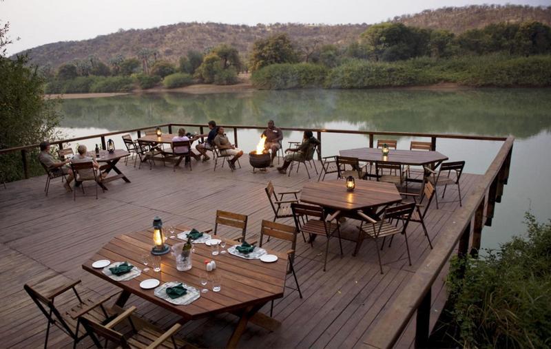 Ehomba Kunene River Lodge מראה חיצוני תמונה