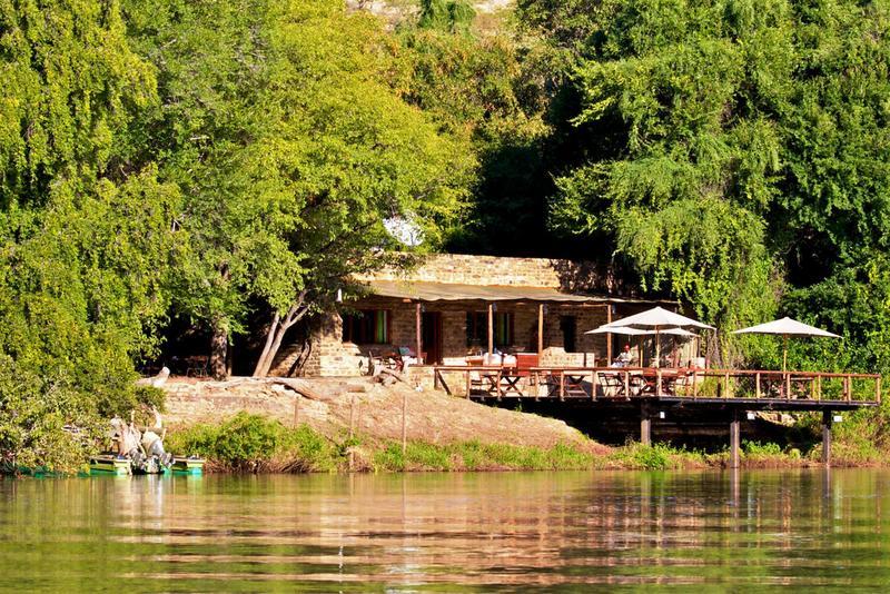 Ehomba Kunene River Lodge מראה חיצוני תמונה