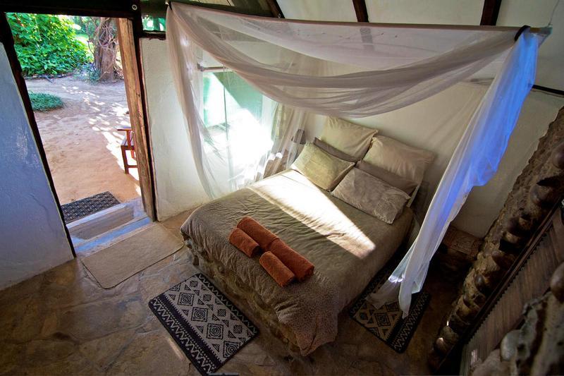Ehomba Kunene River Lodge מראה חיצוני תמונה